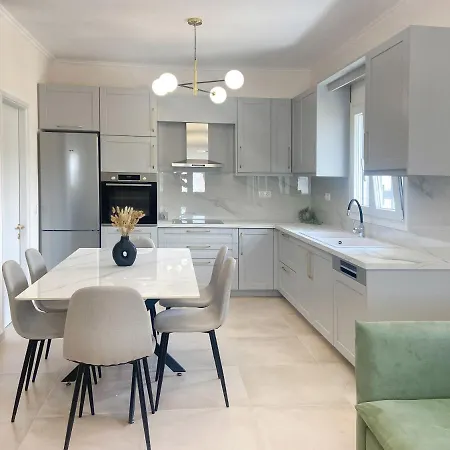 Nonna's Hill House * Kassiopi